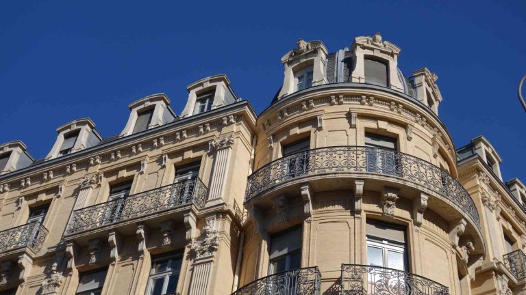 Agence M Com Marseille La Facade Provencale Marseille Ravalement Facade Isolation Exterieure Facade Pierre de Taille